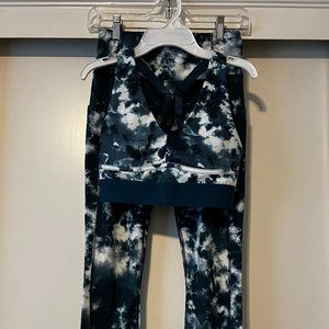 Fabletics small All Day Every Day Bra & Oasis 7/8 Leggings grotto magma